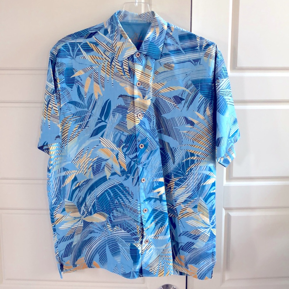 ⭐️ Tommy Bahama Shirt ⭐️ FREE SHIPPING